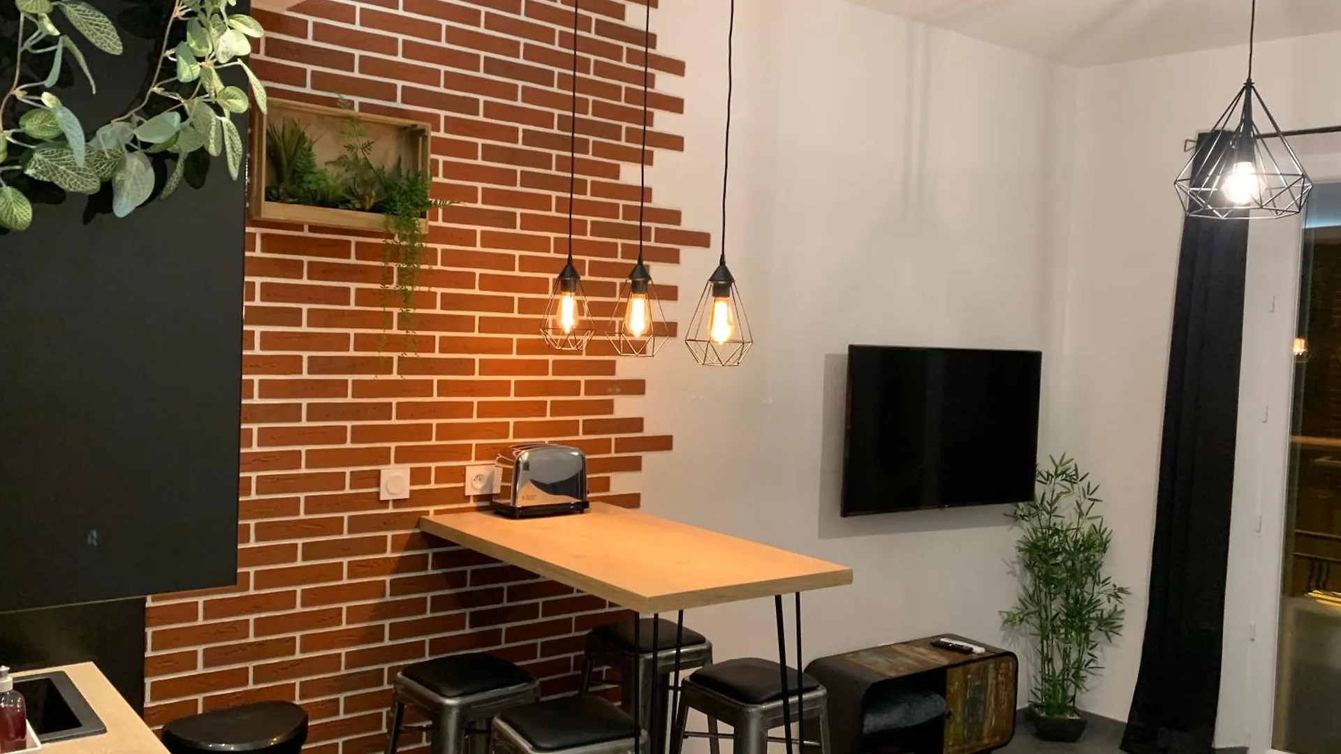 Relaxhome - Hypercentre - Clim - Netflix contacts