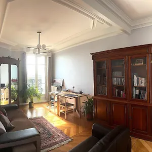 https://rue-la-fayette.fr-paris.fr